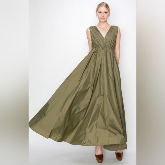 Melloday Ruched Maxi Dress - Picture 4 of 4